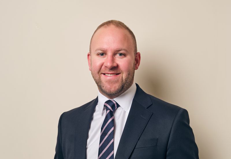 Portrait Image Simon Atha
